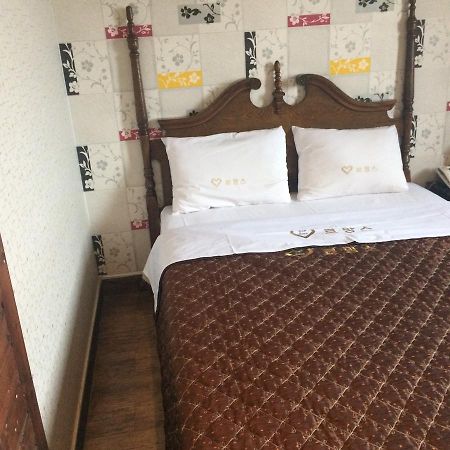 Romance Hotel Chungju Esterno foto